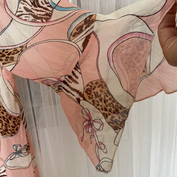 22. Silk “Green” tunic top - Picture 4 of 9